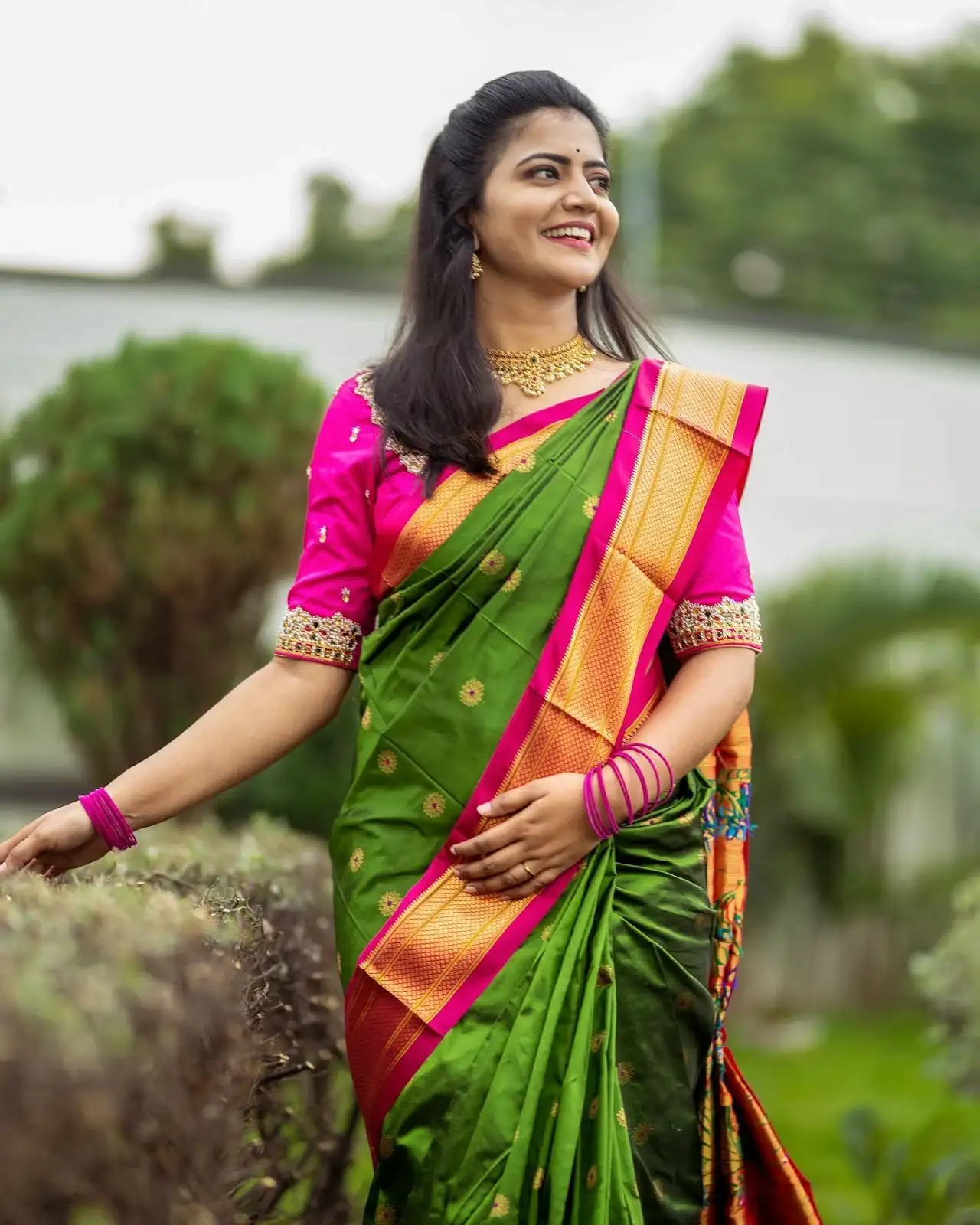 South Indian TV Actress Shiva Jyothi Traditional Green Saree